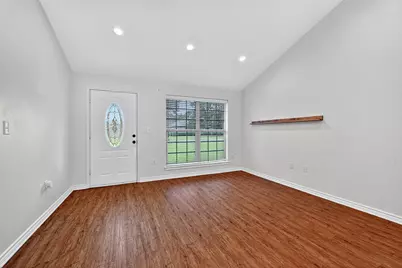 315 Stone Street, Collinsville, TX 76233 - Photo 8