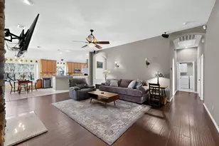 2409 Saddlehorn Dr, Mesquite, TX 75181 - Photo 4