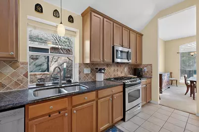 2409 Saddlehorn Drive, Mesquite, TX 75181 - Photo 12