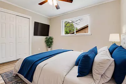 4820 Briarwood Lane, Fort Worth, TX 76103 - Photo 12