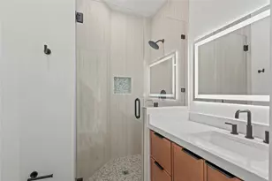 325 N Moore, Dallas, TX 75203 - Photo 4