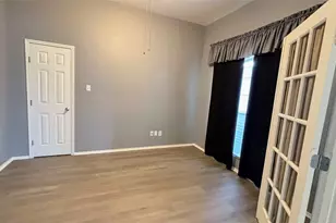 2007 Walnut Hills Ln, Mansfield, TX 76063 - Photo 4