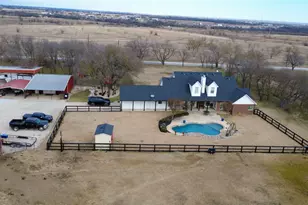 5871 Milam Rd, Denton, TX 76207 - Photo 2