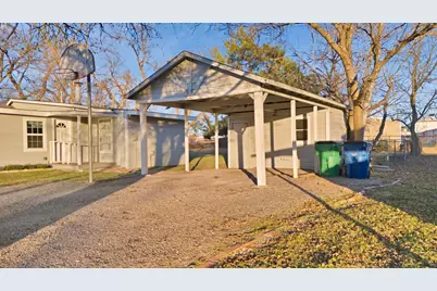 209 N Texas Street, Celina, TX 75009 - Photo 6