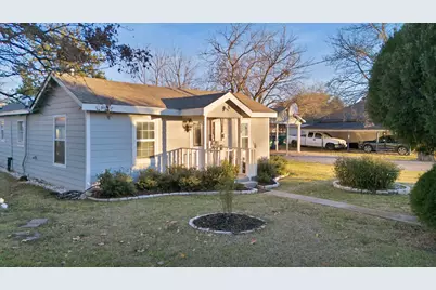 209 N Texas Street, Celina, TX 75009 - Photo 2