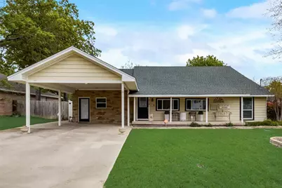 614 W 4th Street, Justin, TX 76247 - Photo 2