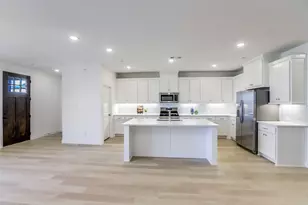 8888 Magnet Dr, Frisco, TX 75035 - Photo 12