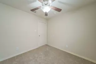 2020 Canterbury Dr, Bedford, TX 76021 - Photo 14