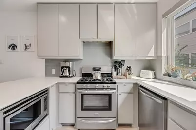 4705 Bryan Street #302, Dallas, TX 75204 - Photo 14