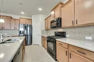 421 Windward Dr, Little Elm, TX 75068 - Photo 6