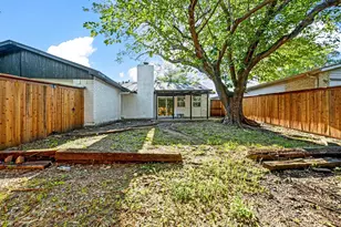 11919 Bushmills Rd, Dallas, TX 75243 - Photo 2