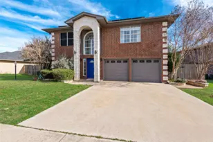 6902 Kara Pl, North Richland Hills, TX 76182 - Photo 2