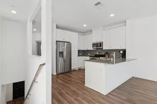 4703 Kindred St, Haltom City, TX 76117 - Photo 10