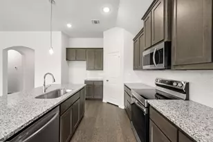 4536 Lyreleaf Dr, Fort Worth, TX 76036 - Photo 2