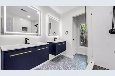 6701 Beth Court, Garland, TX 75044 - Photo 32