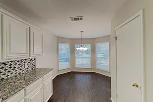 10545 Splitridge Ct, Fort Worth, TX 76108 - Photo 2