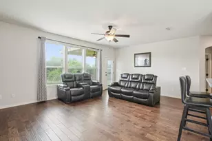 2200 Benjamin Creek Dr, Little Elm, TX 75068 - Photo 6