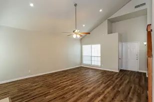 2416 Sutton Dr, Arlington, TX 76018 - Photo 4