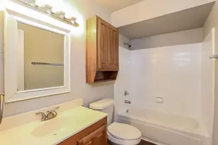 2416 Sutton Dr, Arlington, TX 76018 - Photo 14