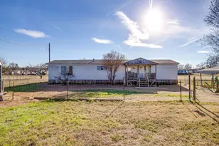 115 Cimmaron Loop, Weatherford, TX 76087 - Photo 2