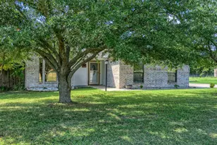 99 Catamaran Ct, Gordonville, TX 76245 - Photo 2