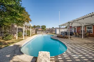 1719 Falcon Dr, Corinth, TX 76210 - Photo 24