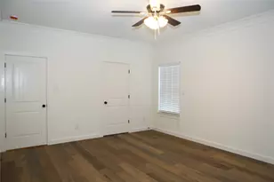 1403 Jefferson St, Bowie, TX 76230 - Photo 18