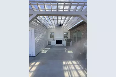 1403 Jefferson Street, Bowie, TX 76230 - Photo 32