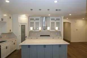 1403 Jefferson St, Bowie, TX 76230 - Photo 12