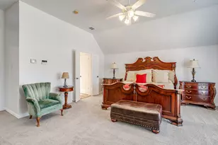 8216 Dogwood Ln, Irving, TX 75063 - Photo 20