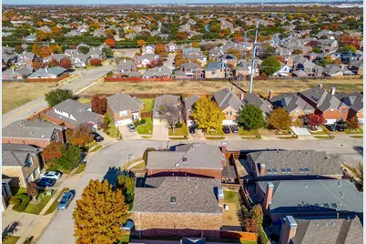 8216 Dogwood Lane, Irving, TX 75063 - Photo 38