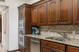 6126 Averill Way, Dallas, TX 75225 - Photo 14