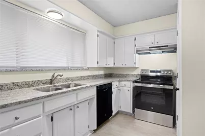 1713 Aberdeen Drive, Arlington, TX 76015 - Photo 16