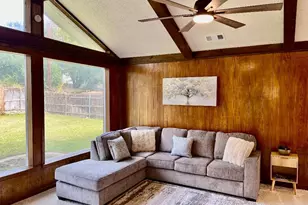 1713 Aberdeen Dr, Arlington, TX 76015 - Photo 4