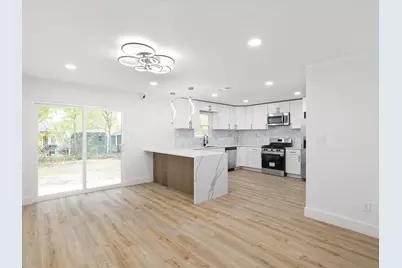 2726 Ridgewood Street, Irving, TX 75062 - Photo 10