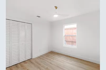 2726 Ridgewood Street, Irving, TX 75062 - Photo 18