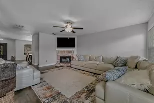 3107 Teodoro Dr, Grand Prairie, TX 75052 - Photo 12