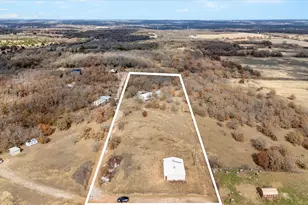 363 Private Rd 1784, Sunset, TX 76270 - Photo 2