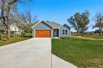 205 S Atwood Street, Boyd, TX 76023 - Photo 1