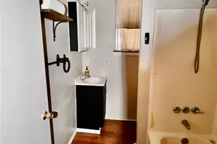 517 W Water St, Weatherford, TX 76086 - Photo 8