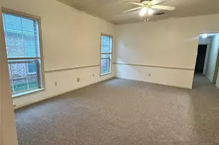 713 Kingston Dr, Grand Prairie, TX 75051 - Photo 6