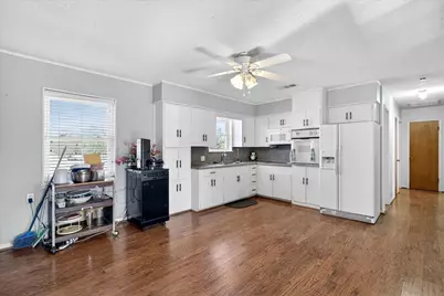 300 County Road 2100 Road, Seven Points, TX 75143 - Photo 28