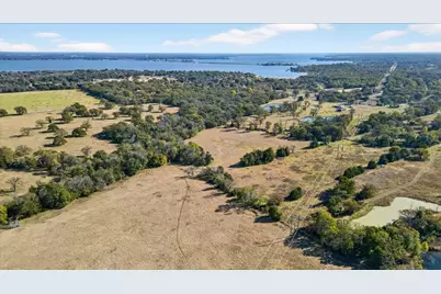 300 County Road 2100 Road, Seven Points, TX 75143 - Photo 34