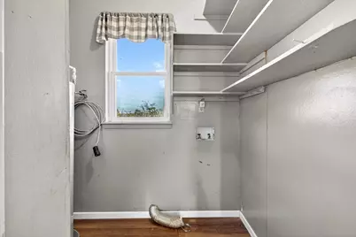 300 County Road 2100 Road, Seven Points, TX 75143 - Photo 34