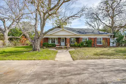 411 S Bowie Drive, Weatherford, TX 76086 - Photo 1