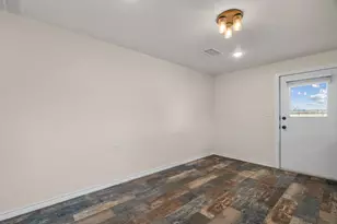 509 Union Ln, Springtown, TX 76082 - Photo 10