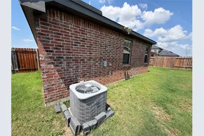 1601 Conley Lane, Crowley, TX 76036 - Photo 14