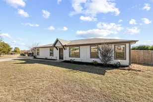 144 Emerald Dr, Weatherford, TX 76087 - Photo 4