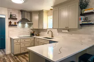 1033 Royal Ln, Graham, TX 76450 - Photo 6