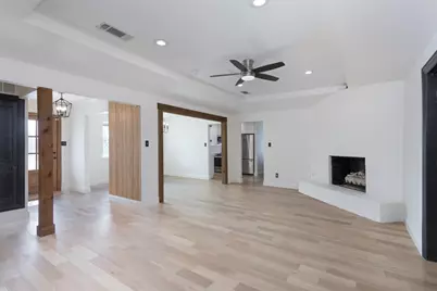 1913 E Branch Hollow Drive, Carrollton, TX 75007 - Photo 8